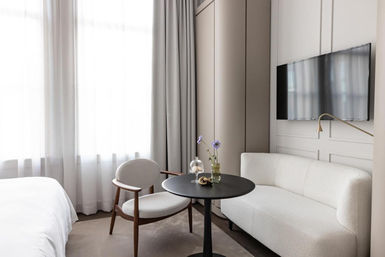 Hotel Pillows Grand Boutique Maurits At The Park - Small Luxury