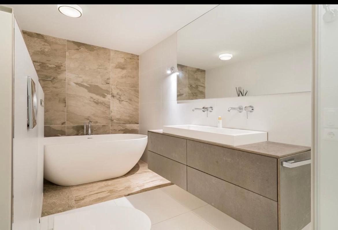 Bed & Breakfast Luxurious Studio Only 15 Minutes From Center Amsterdam
