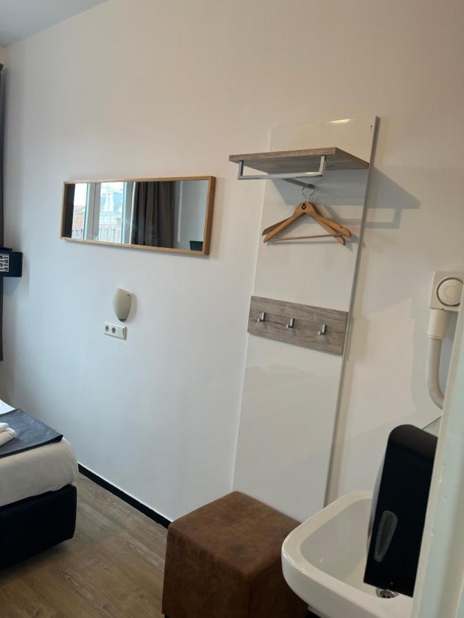 Budget Max Hotel 2*