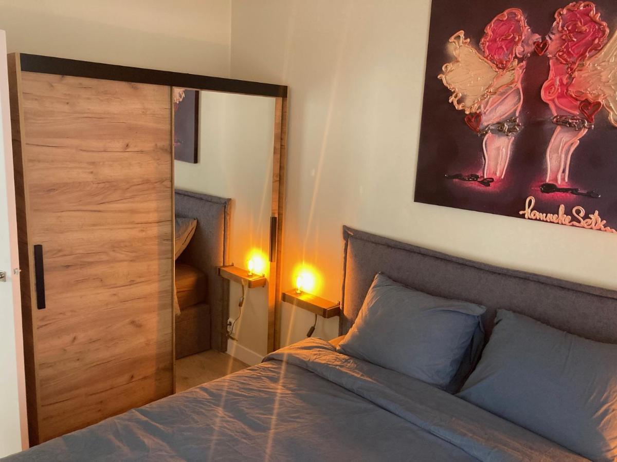 Very Ground Floor In A Great Location Apartment