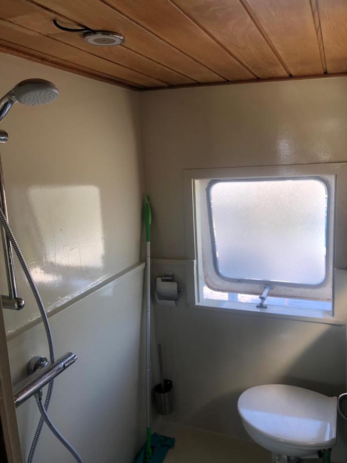Floating Bed & Breakfast Amsterdam