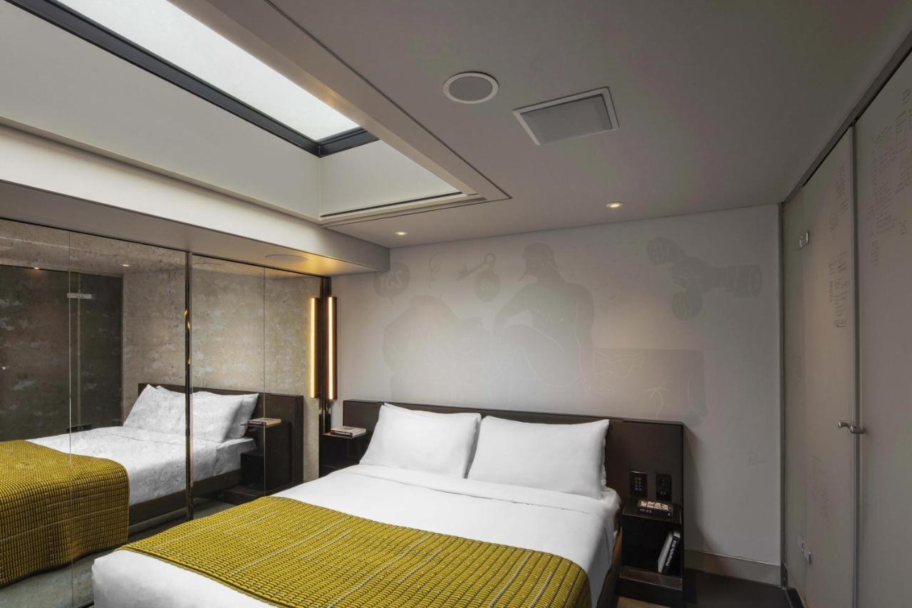 W 5* Amsterdam