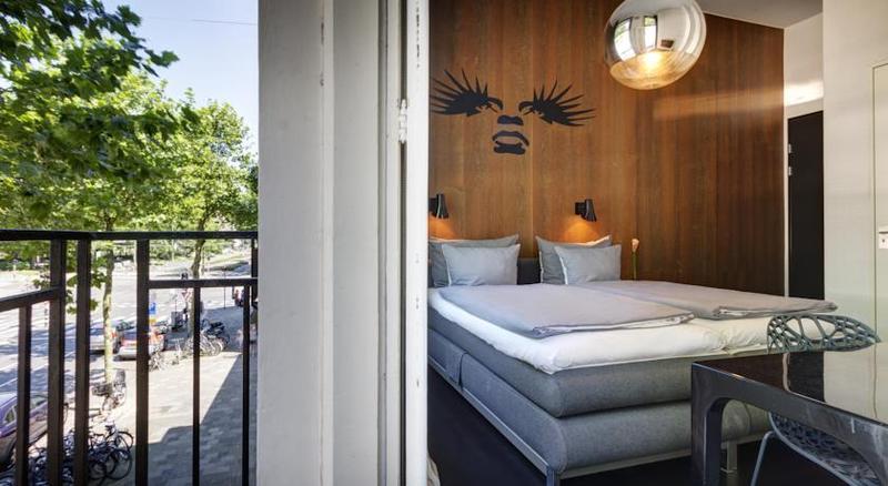 V Frederiksplein Hotel 3*