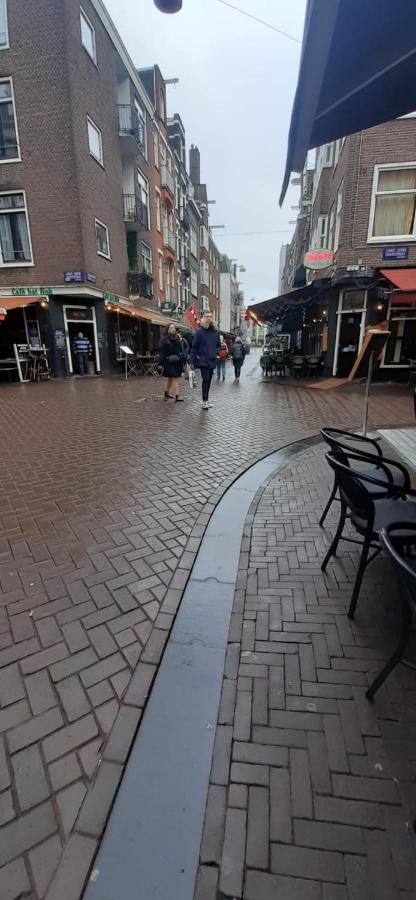 Charlotte, Not For Parties, Not A Hotel, With Shared Bathroom, No Kitchen Amsterdam