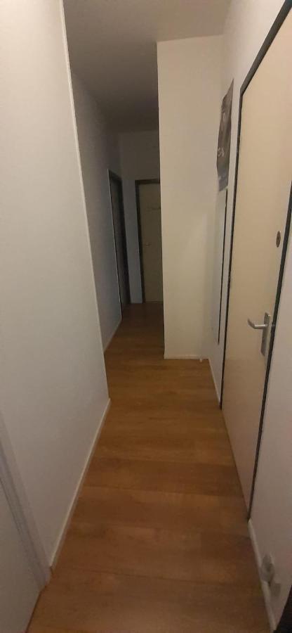 Charlotte, Not For Parties, Not A Hotel, With Shared Bathroom, No Kitchen Bed & Breakfast Amsterdam