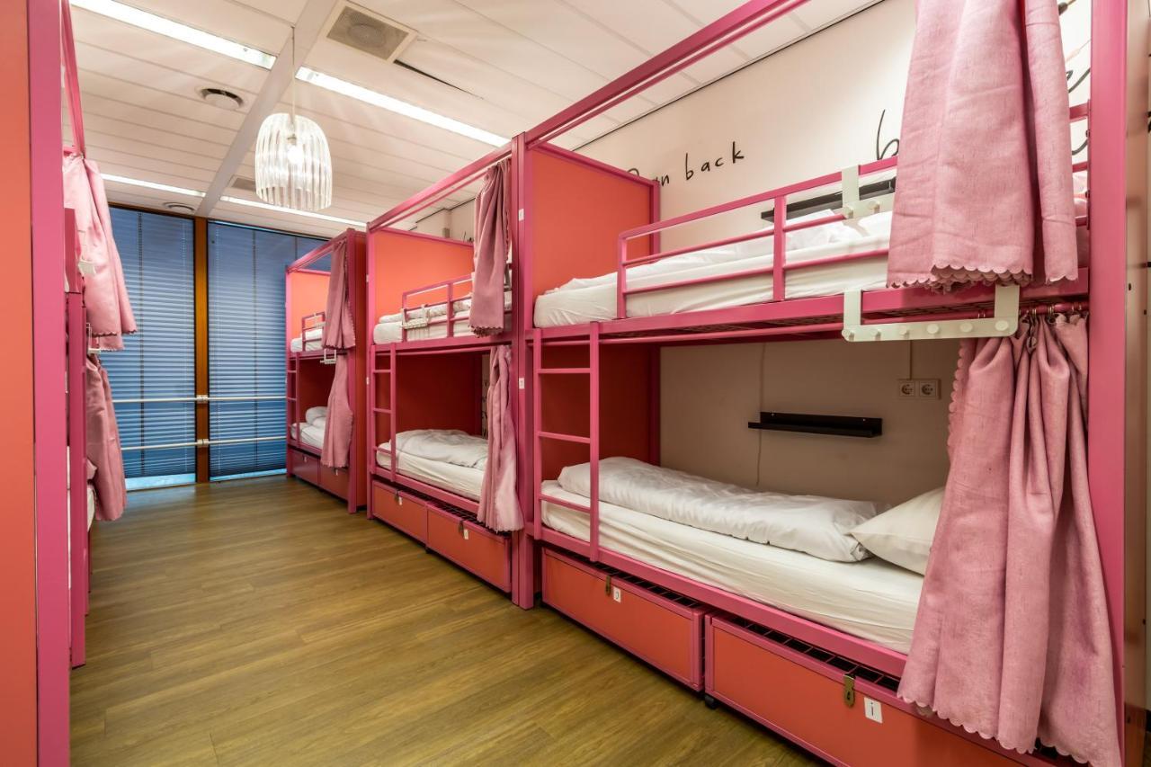 Hostelle - Women Only *