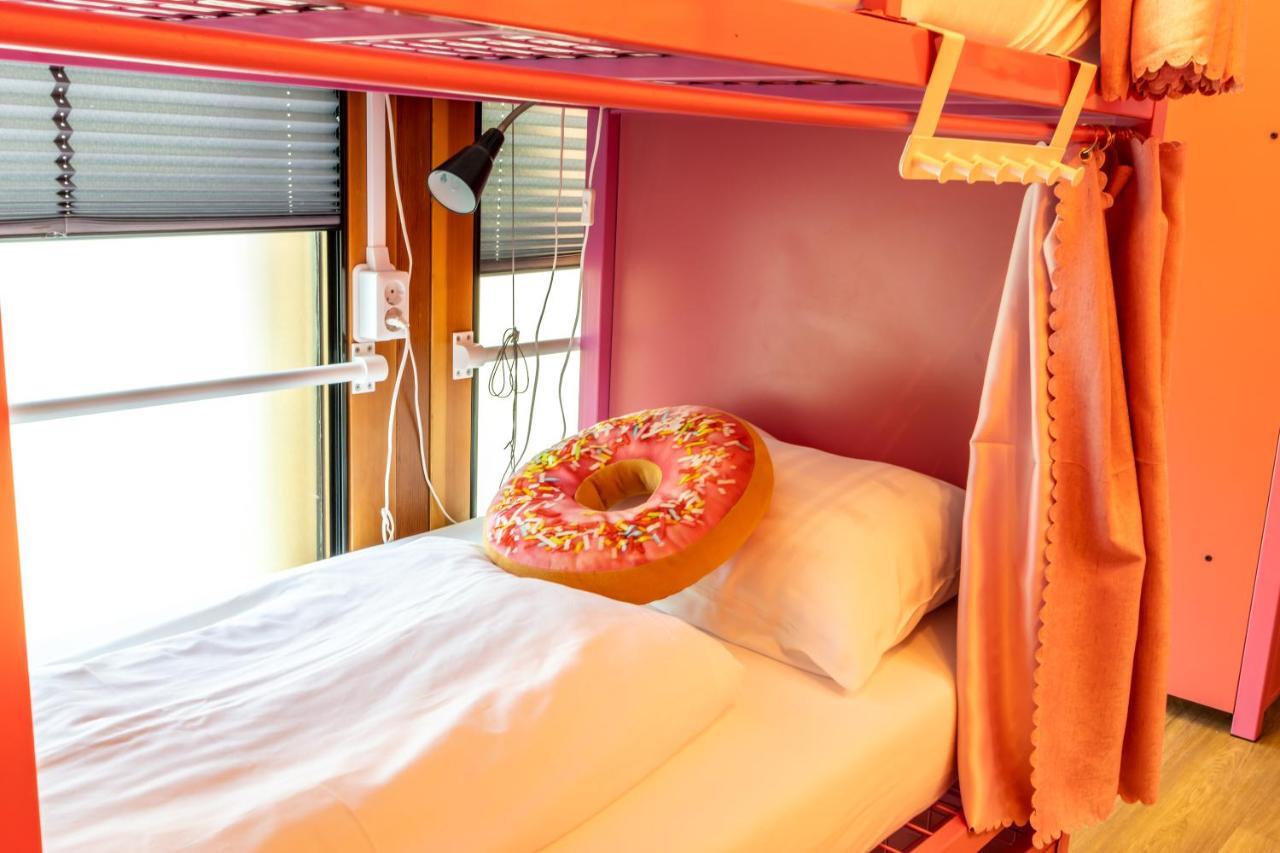 Hostelle - Women Only Hostel *