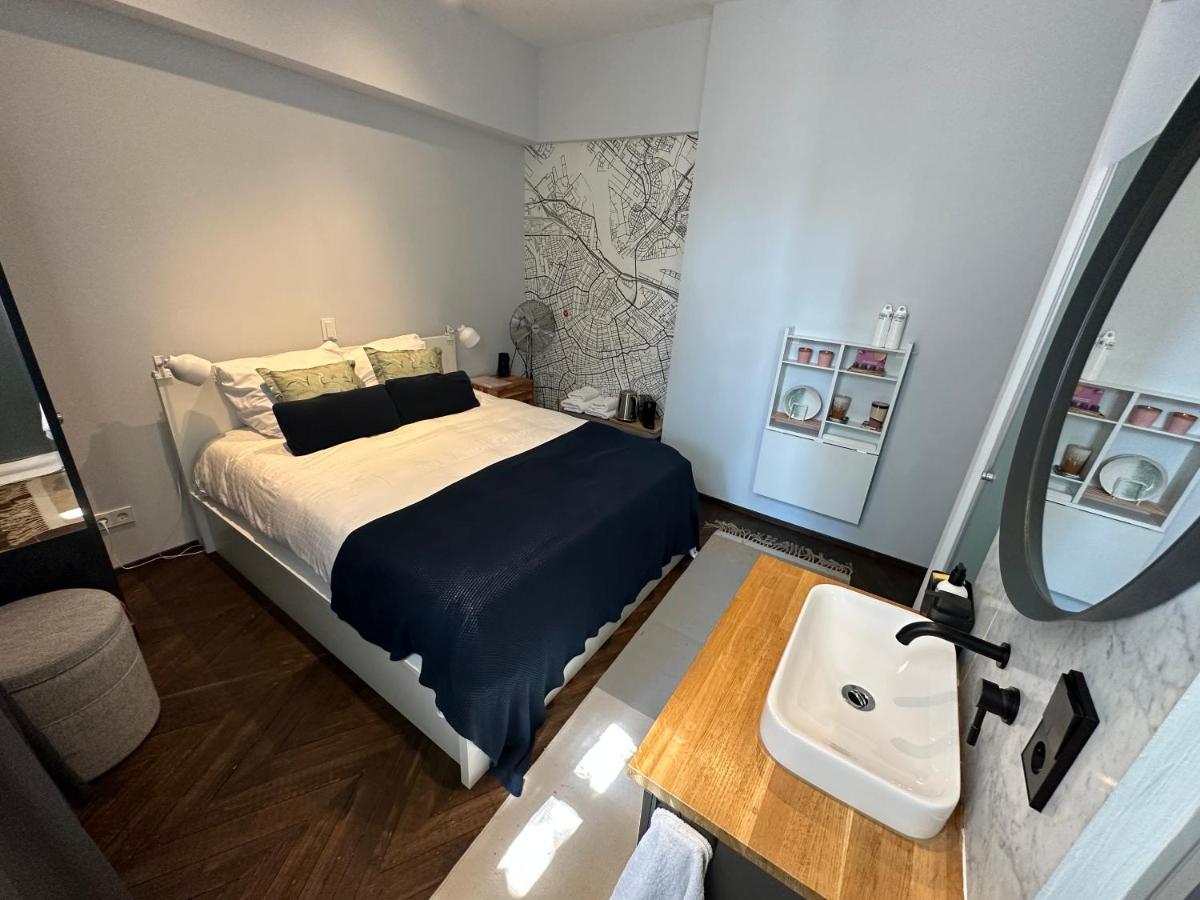 Canal House With Garden Appartement