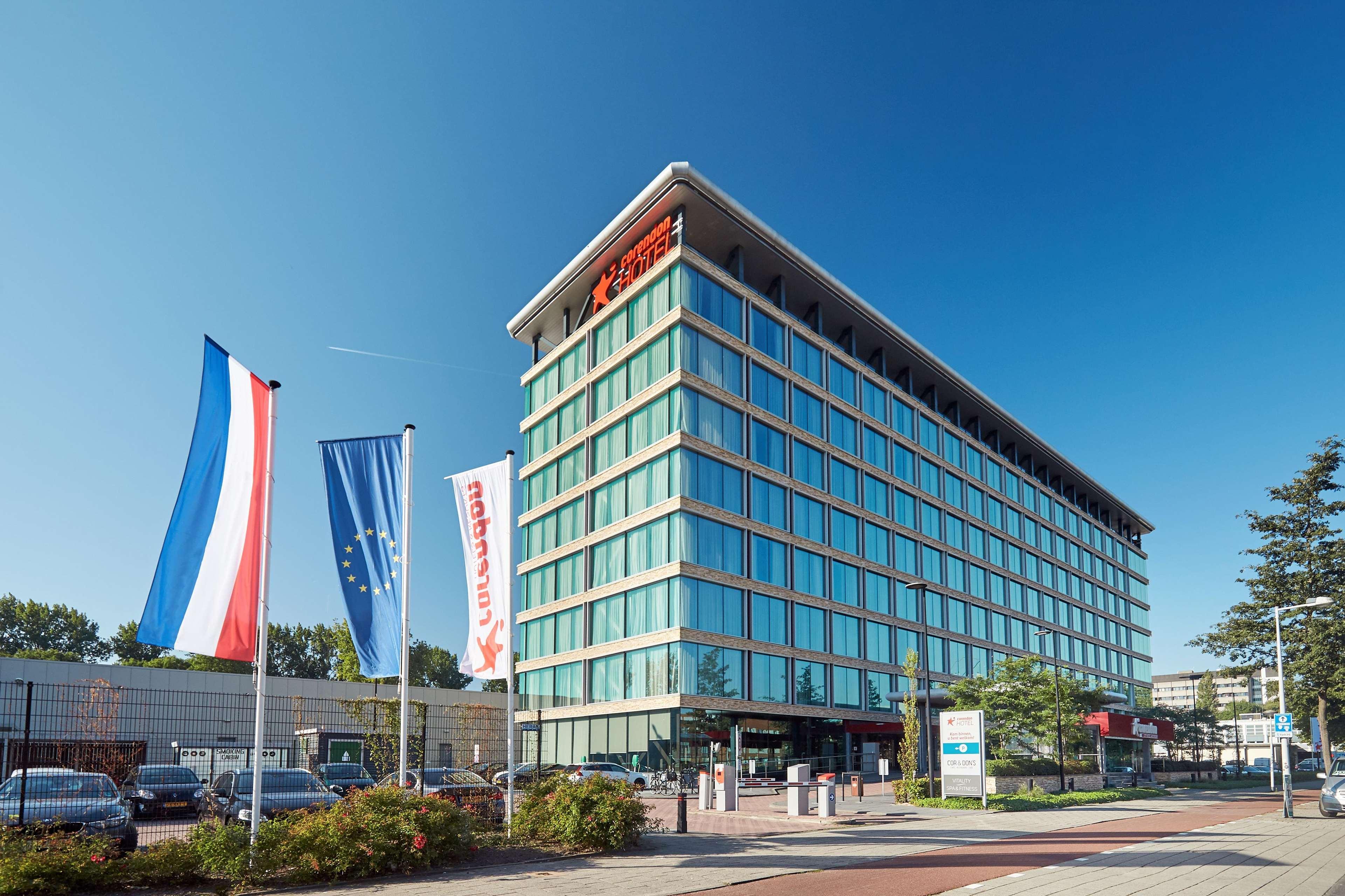 Corendon New-west, A Tribute Portfolio