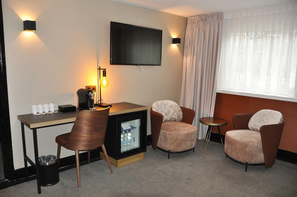 Hotel Huygens Place 4*