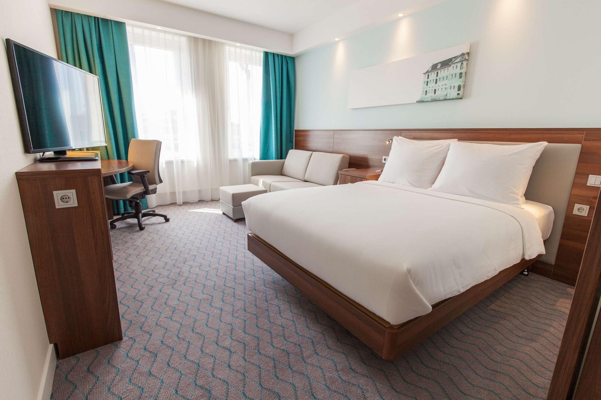 Hampton By Hilton Centre East