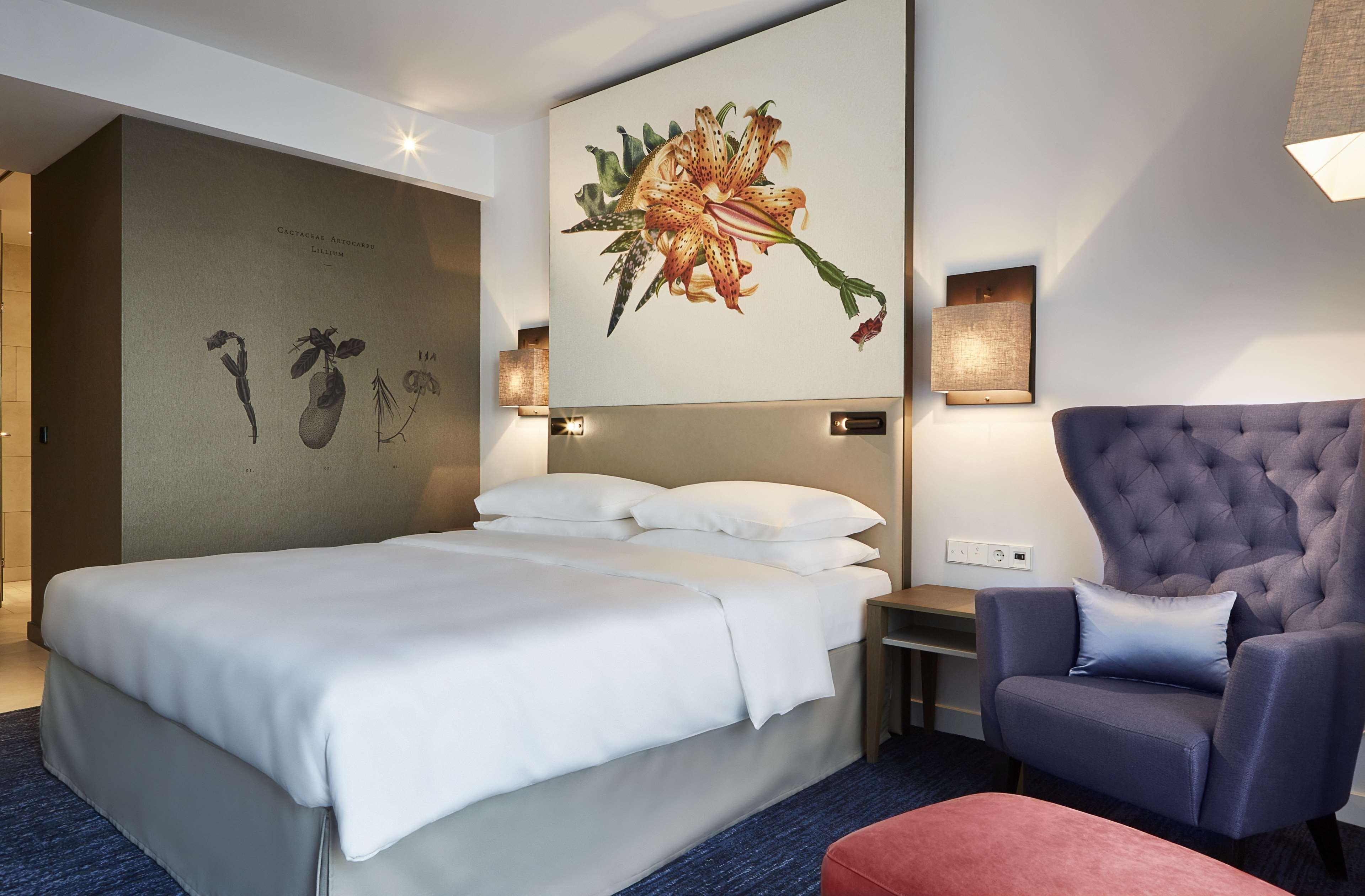 Hyatt Regency Hotel 5*