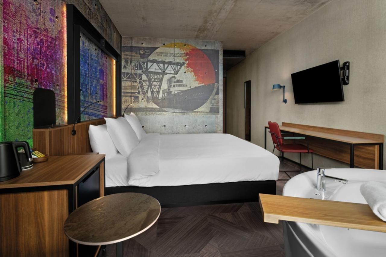 Inntel Landmark 4*