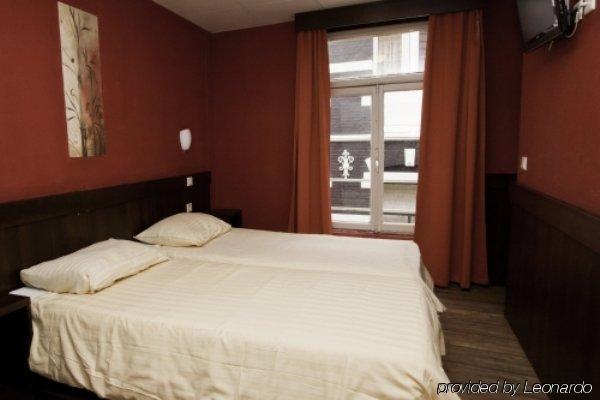 Damrak Hotel
