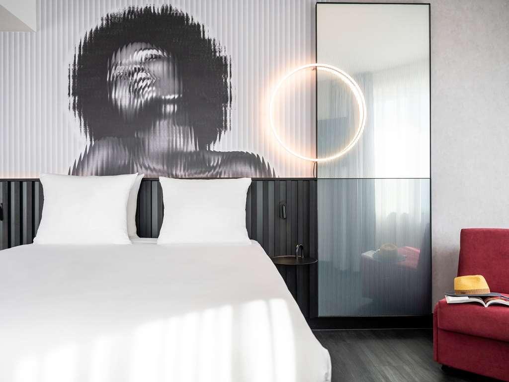 Tribe Hotel Amsterdam