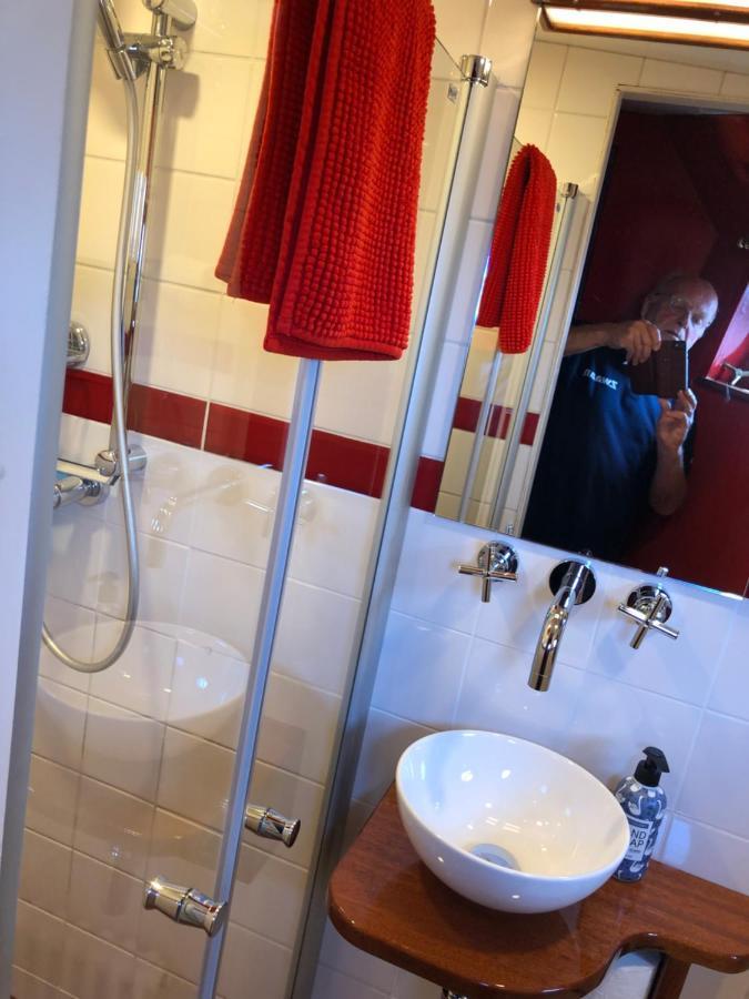 Hotelboot Zwaan *
