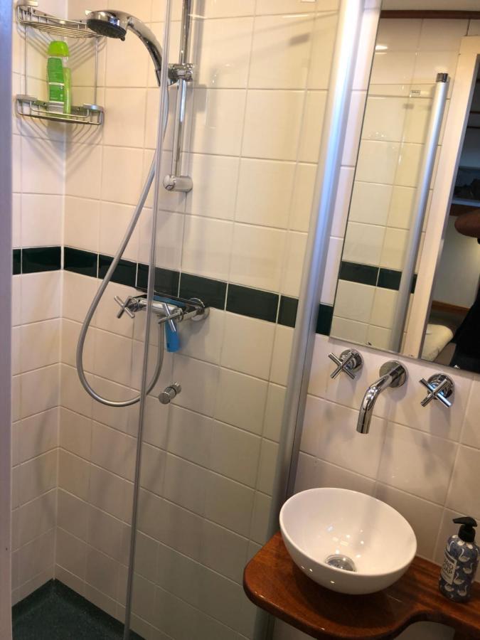 Hotelboot Zwaan