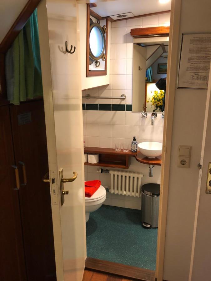 Hotelboot Zwaan *