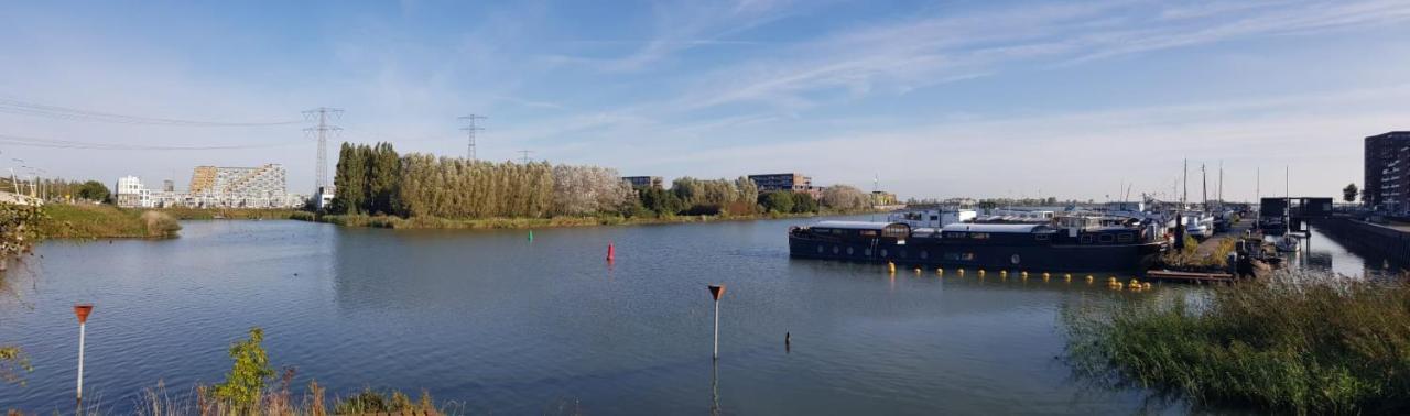 Wheelhouse Euphrate Houseboat Diemerbrug