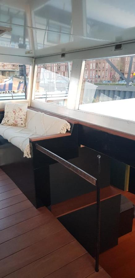 Wheelhouse Euphrate Houseboat Diemerbrug