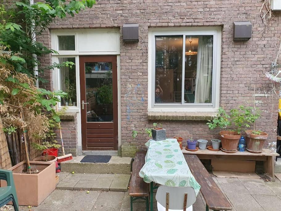 Apartment Met 2 Slaapkamers En Tuin In Amsterdam