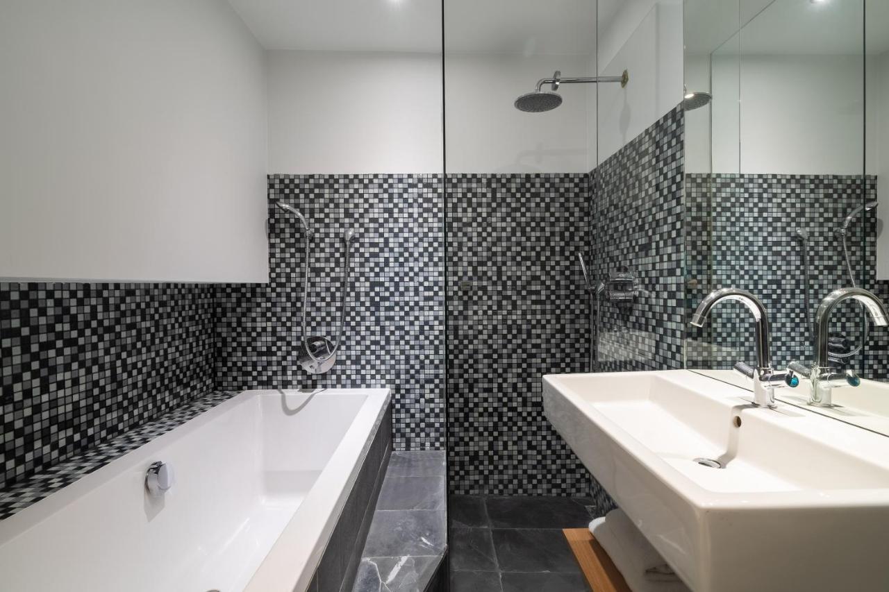 Numa Oosterpark Aparthotel 3*