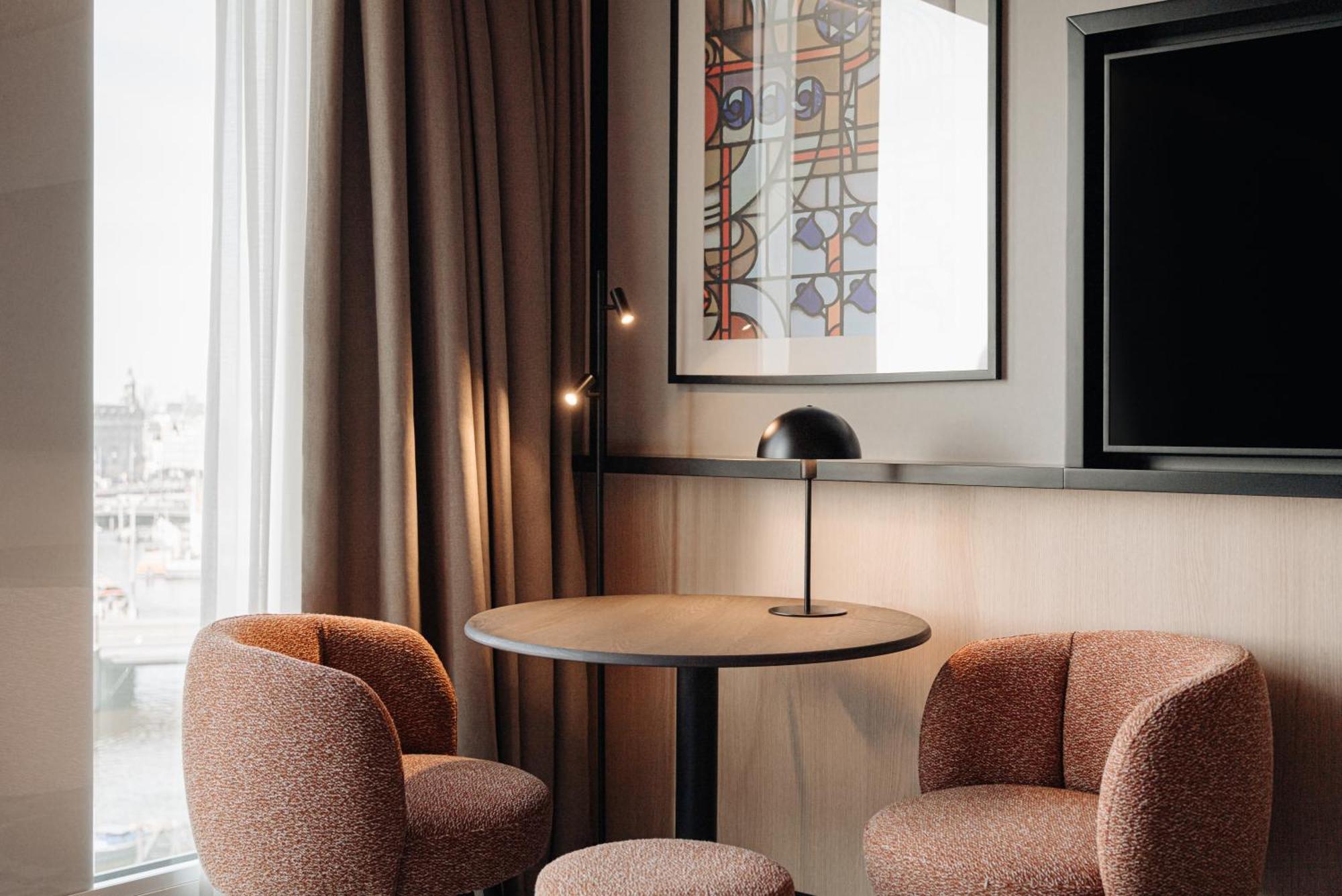 Doubletree By Hilton Centraal Station 4*