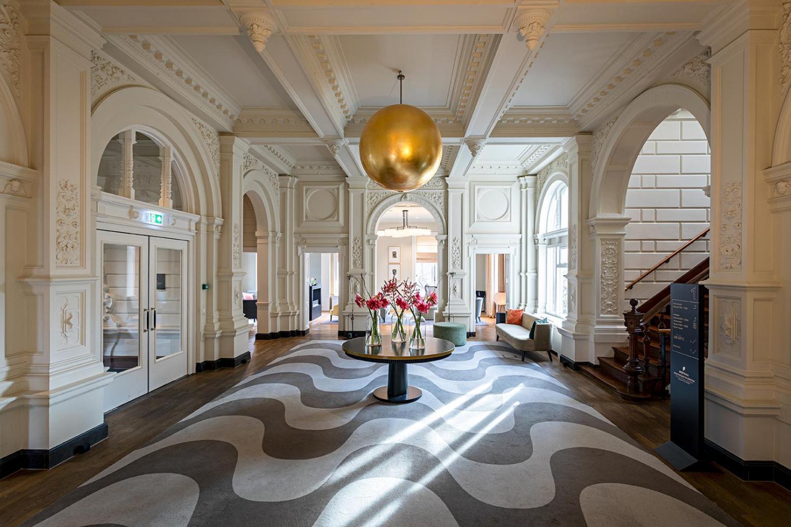 Hotel Pestana Riverside