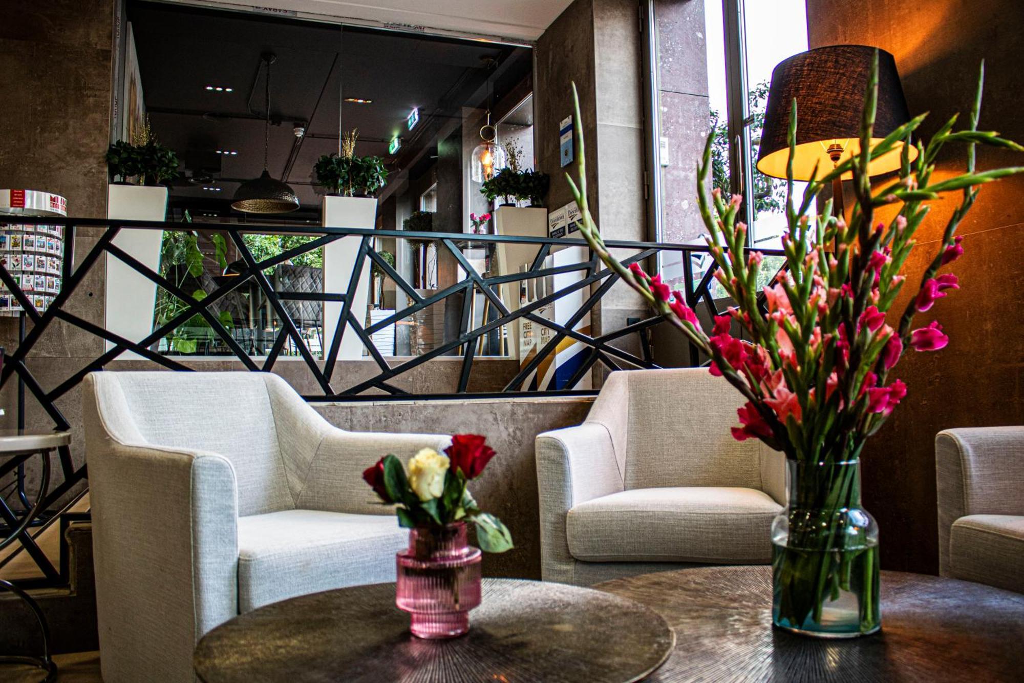 Grand Downtown Hotel 4*