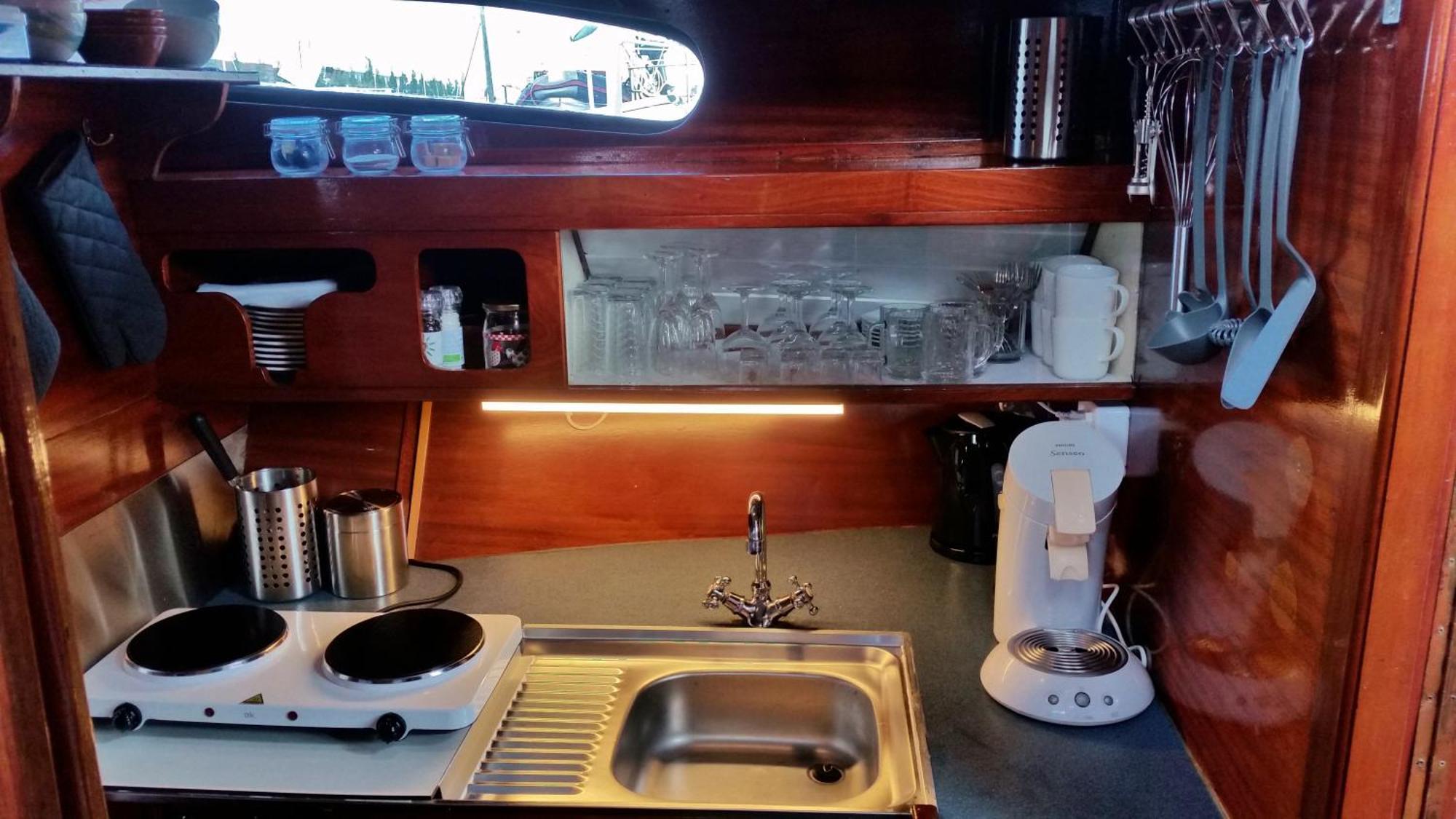 Botel Motorjacht Flint *