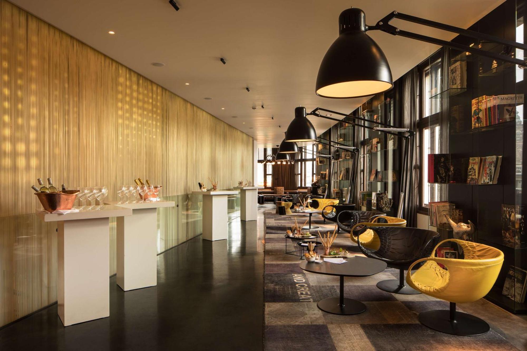 Art'otel Amsterdam, Powered By Radisson 4*