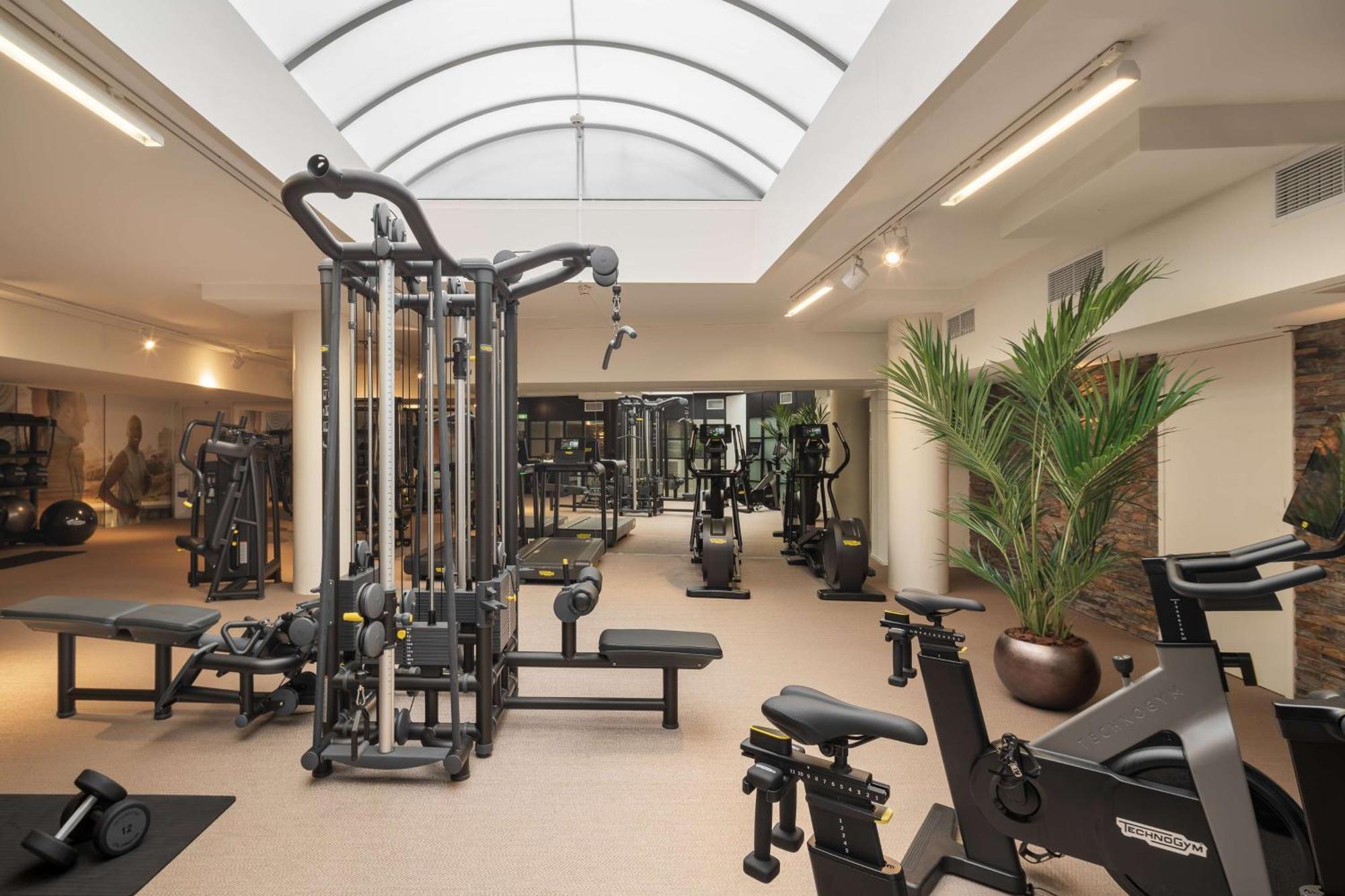 Art'otel Amsterdam, Powered By Radisson 4*