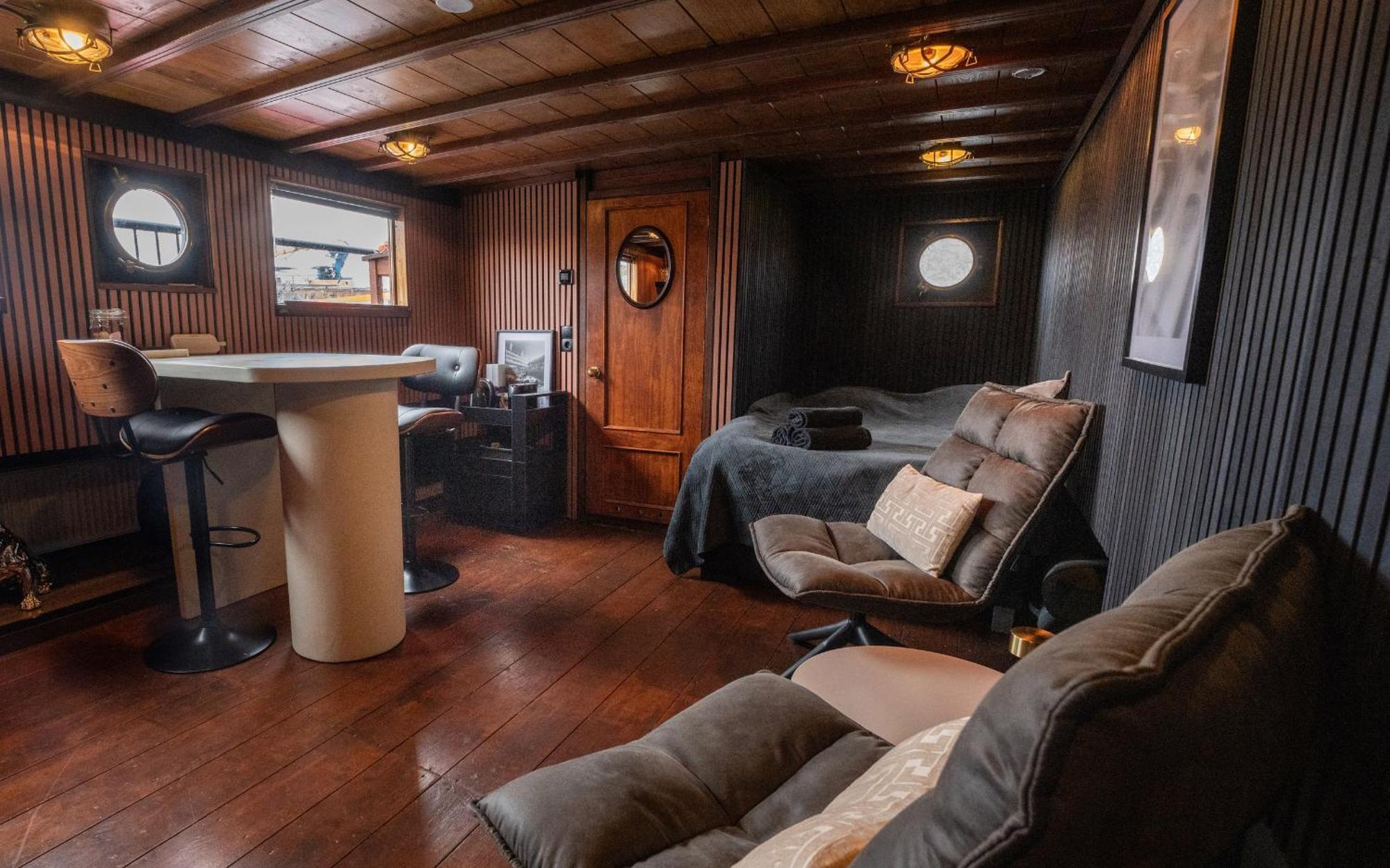 Houseboat-amsterdam-classic Bed & Breakfast Amsterdam