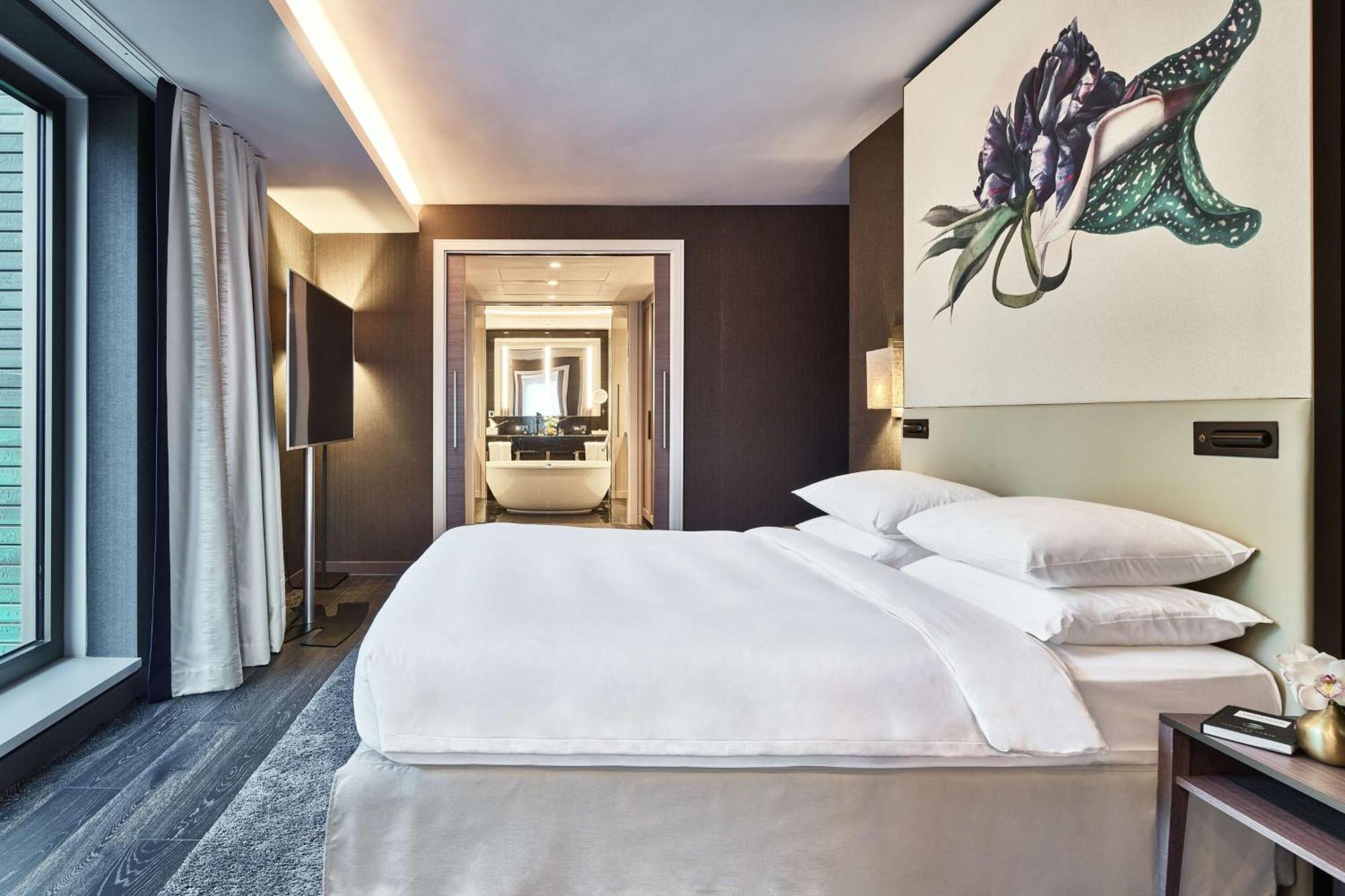 Hyatt Regency 5* Amsterdam