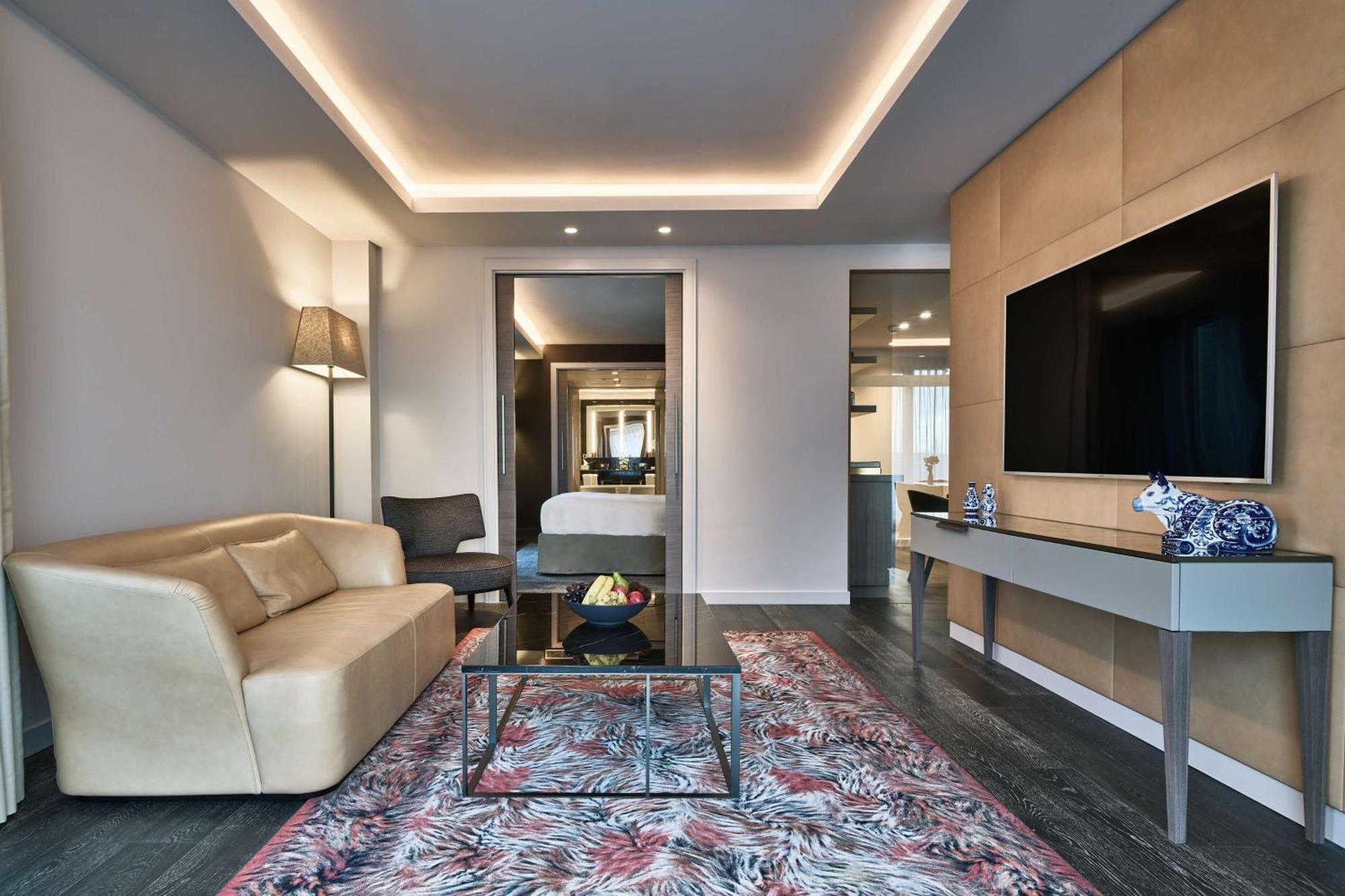 Hyatt Regency Hotel 5*