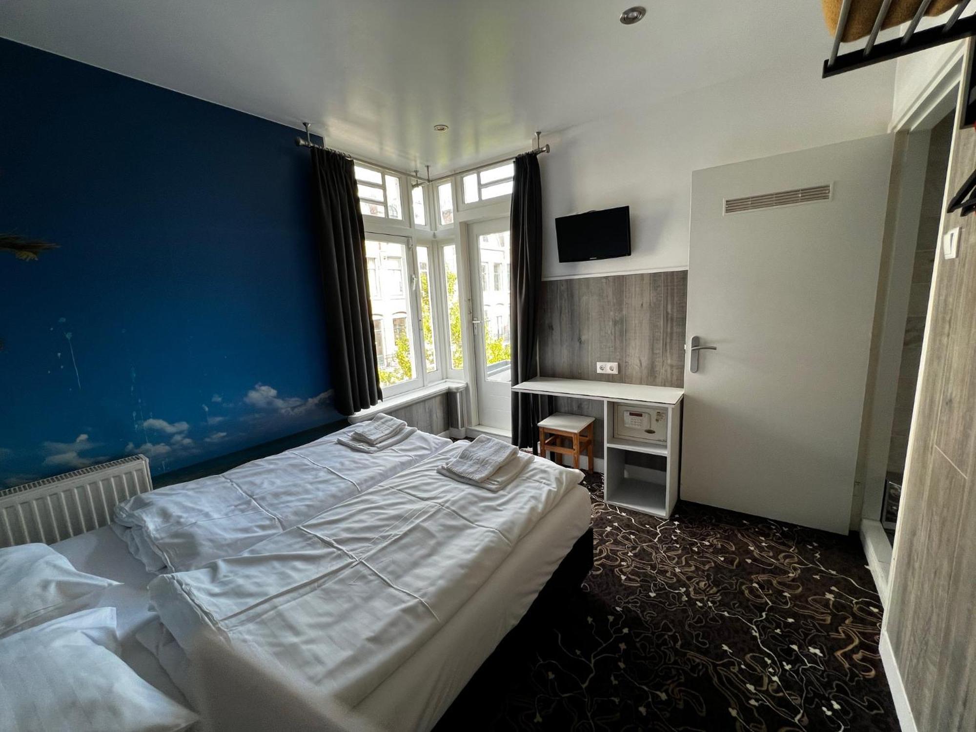 Budget Trianon 2*