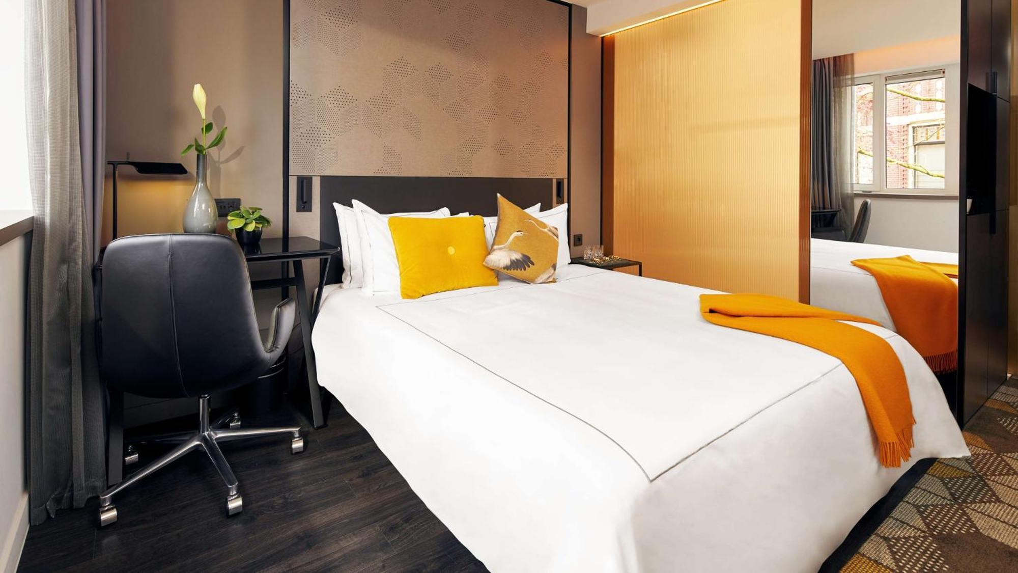 Hotel Park Plaza Vondelpark 4*