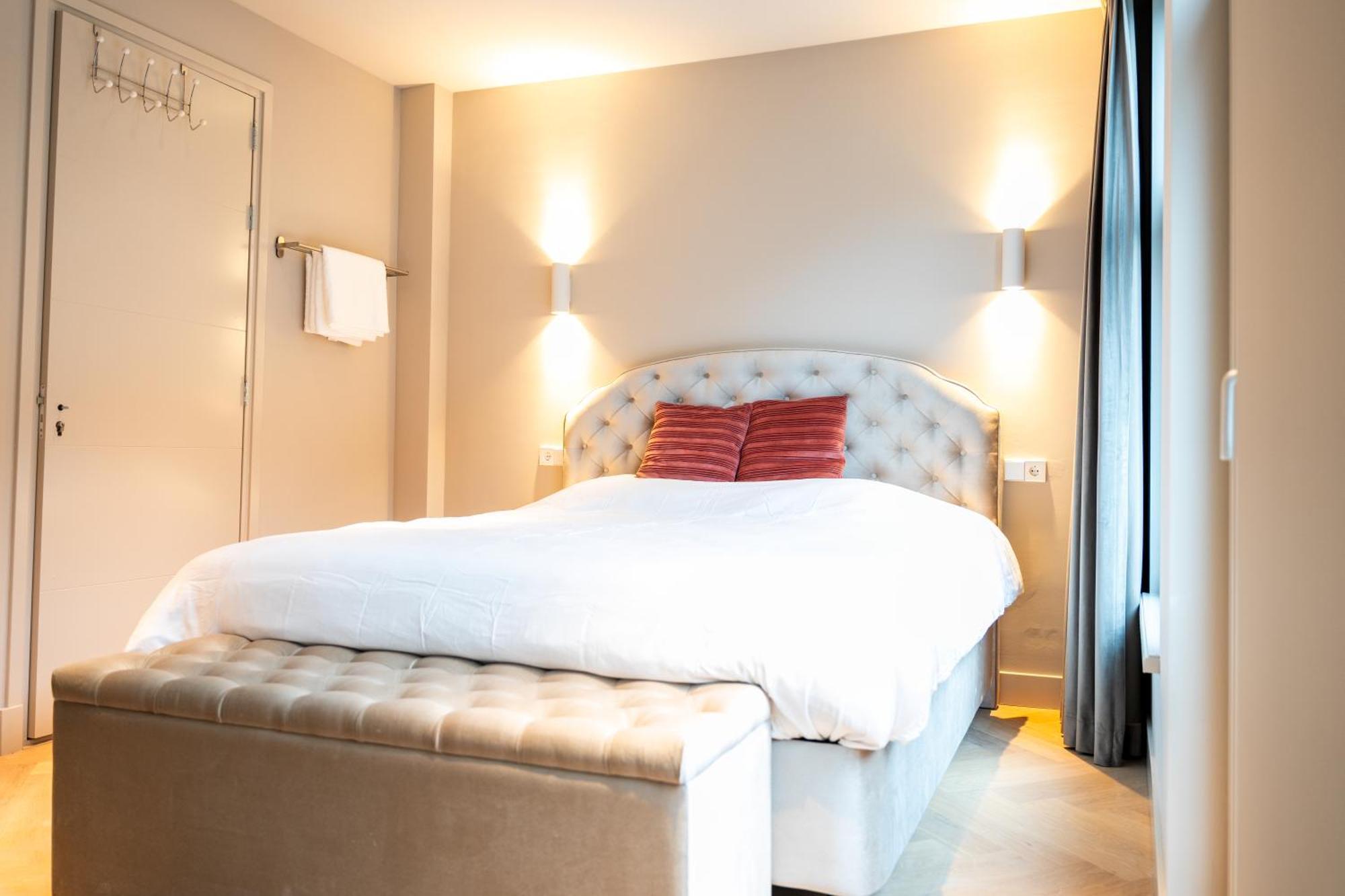 Renovated Parkside Gem - 2 Person In The Pijp Bed & Breakfast
