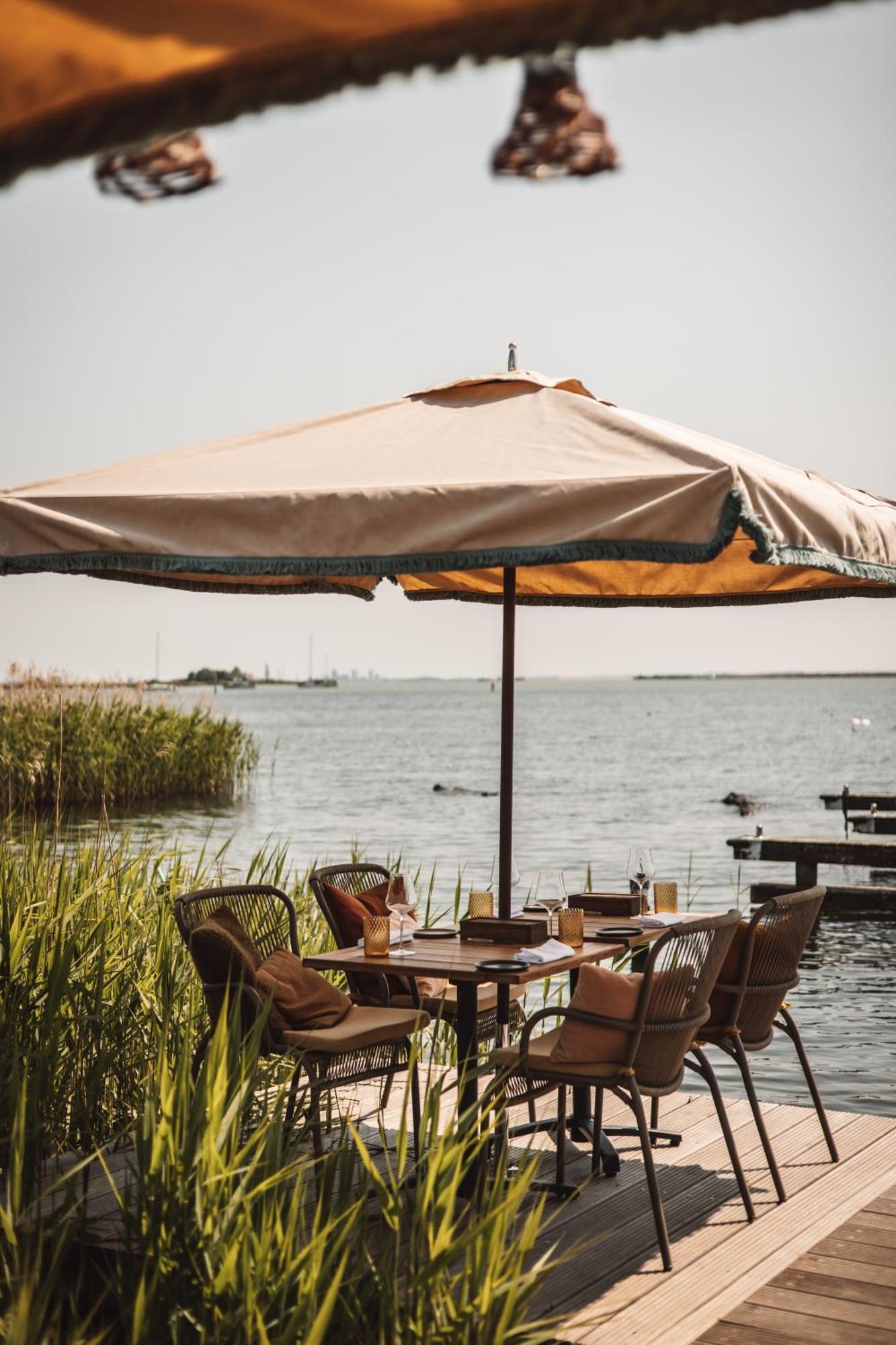 De Durgerdam, Hotel 5*