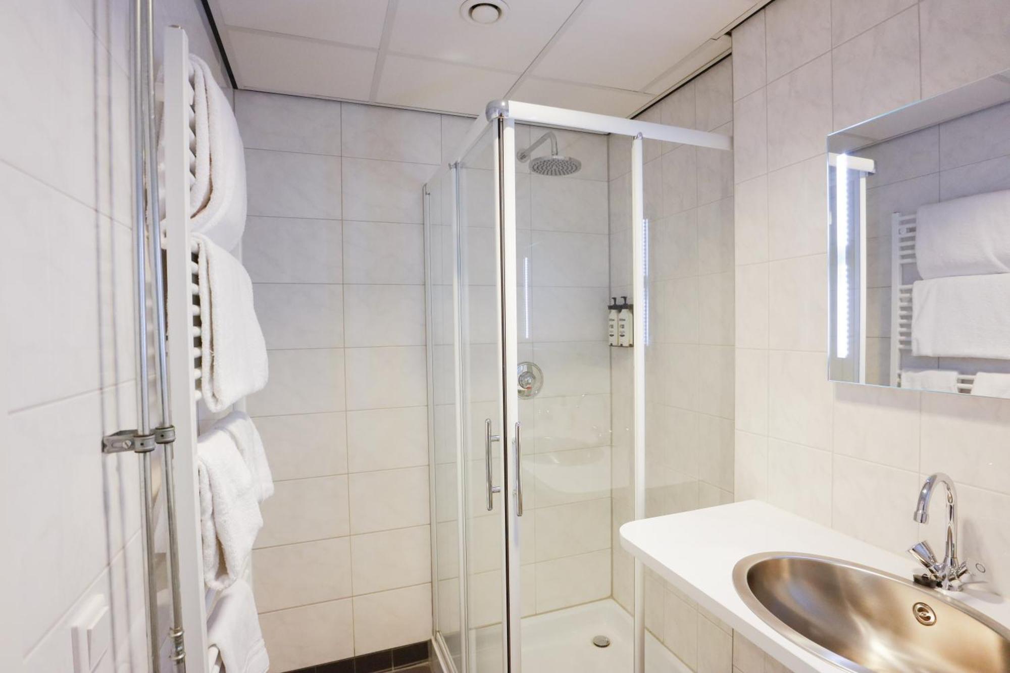 Rooms25
