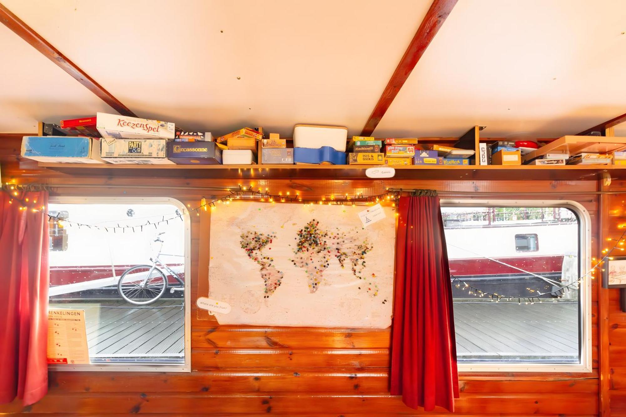 Intersail Hostel - Avontuur Hostel