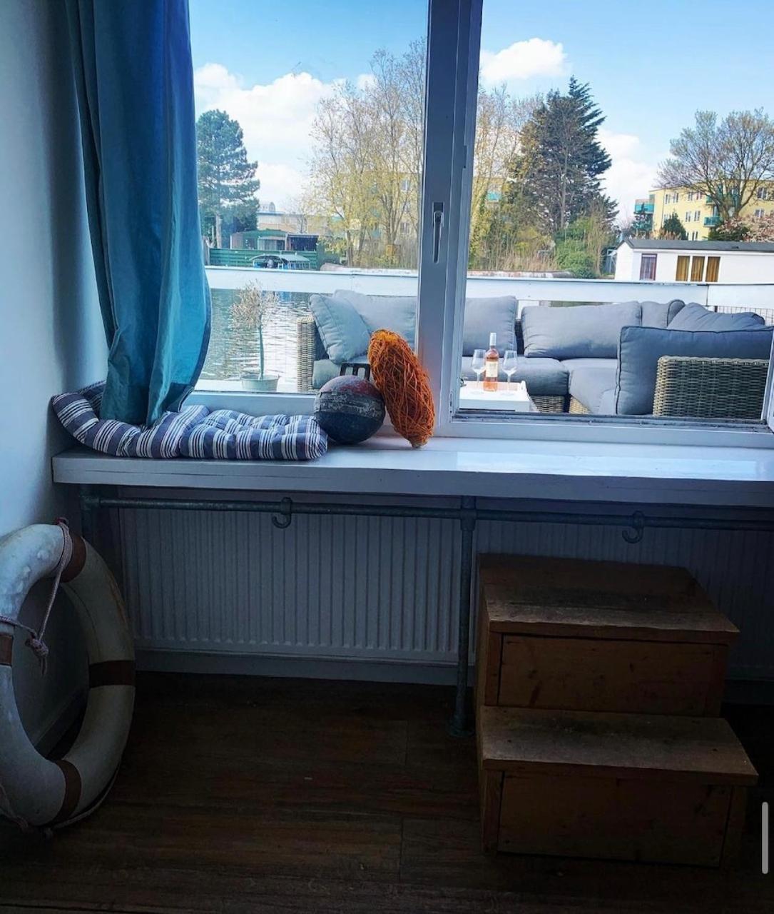 Amster Houseboat Bed Without Breakfast
