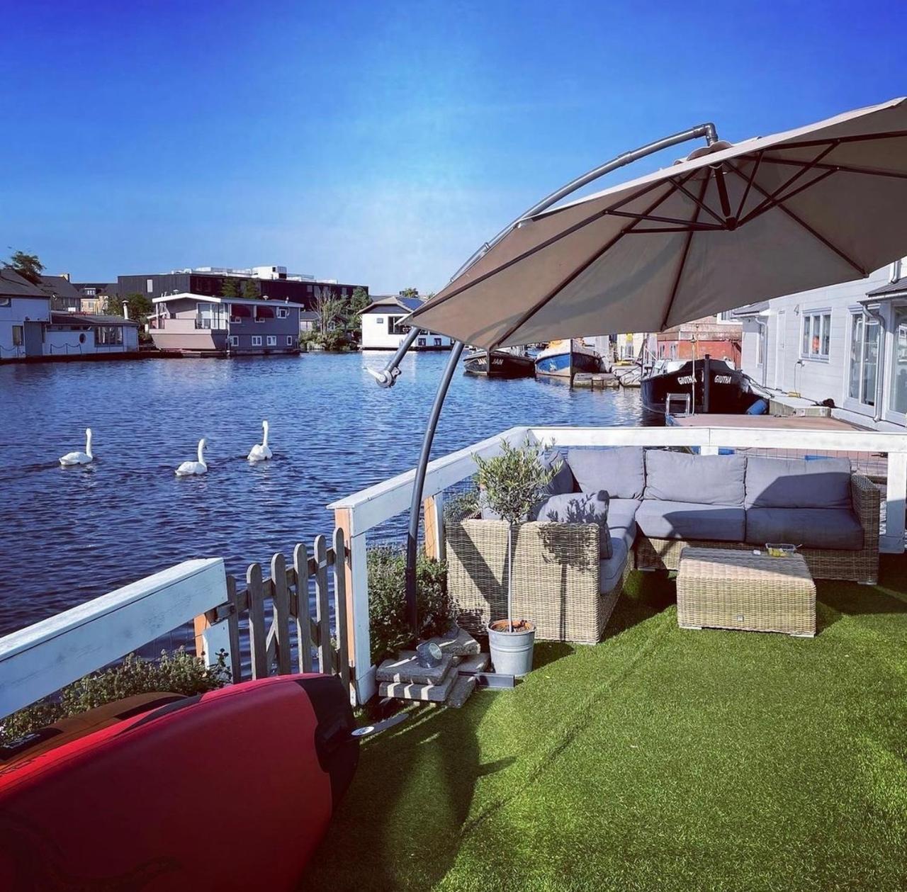 Amster Houseboat Bed Without Breakfast