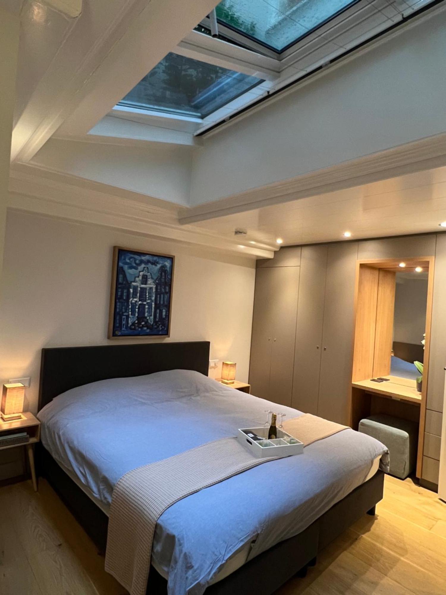 Singel Bed & Breakfast