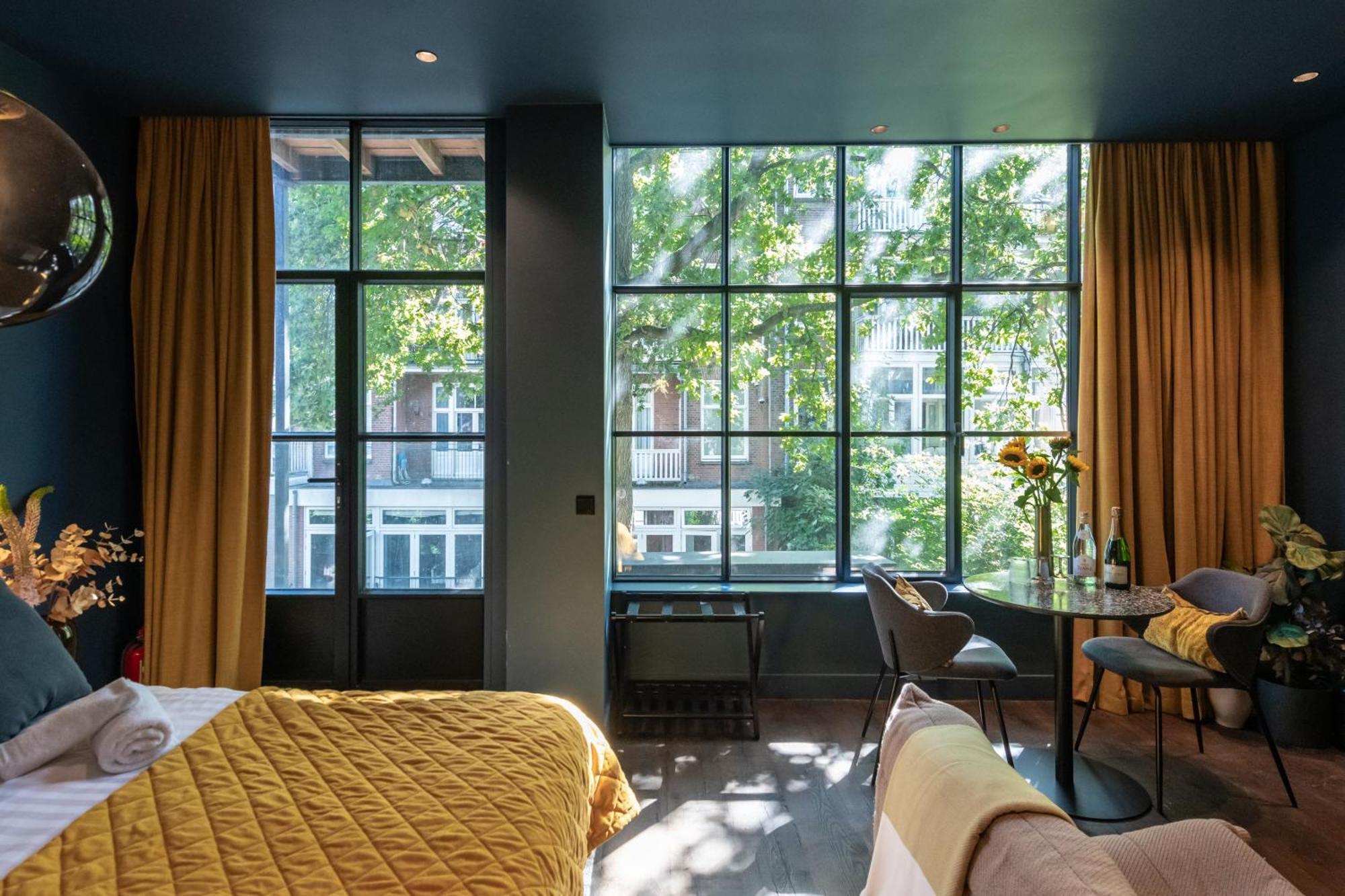 Luxurious In Vondelpark/museum District Bed & Breakfast Amsterdam