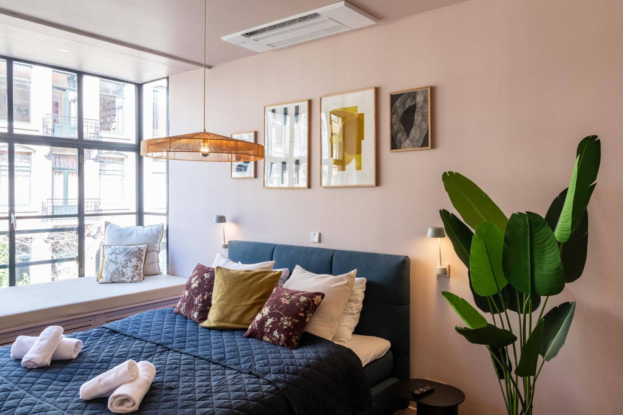 Luxurious In Vondelpark/museum District Bed & Breakfast