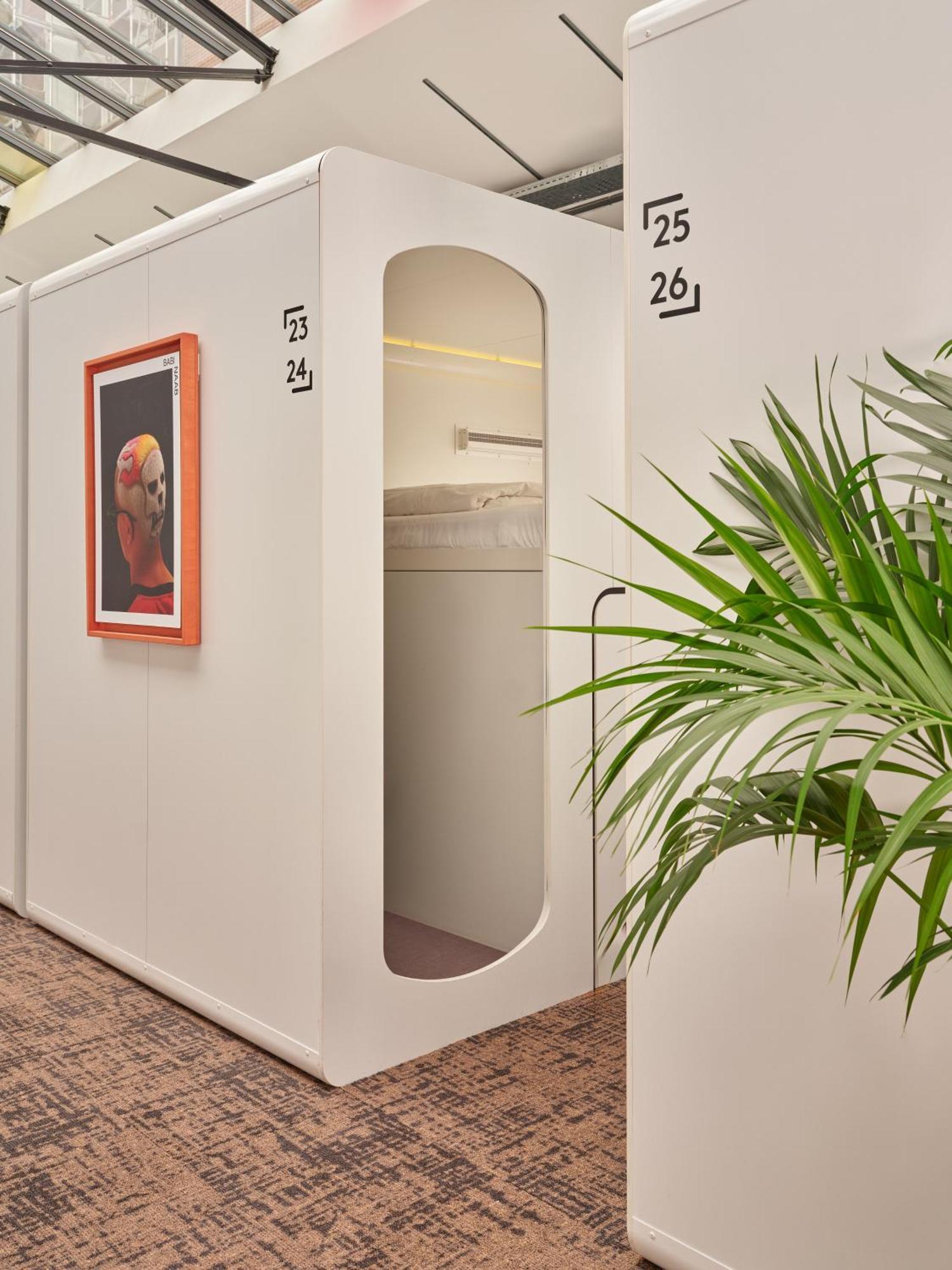 Cityhub Hotel 4*