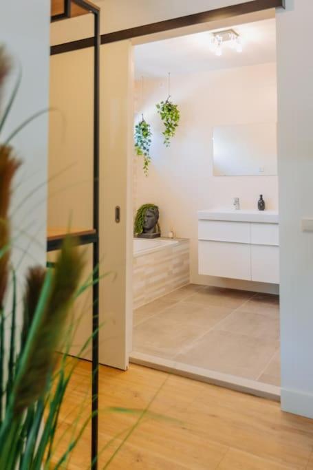 Brand New Bright & Luxurious In Amsterdam! Villa