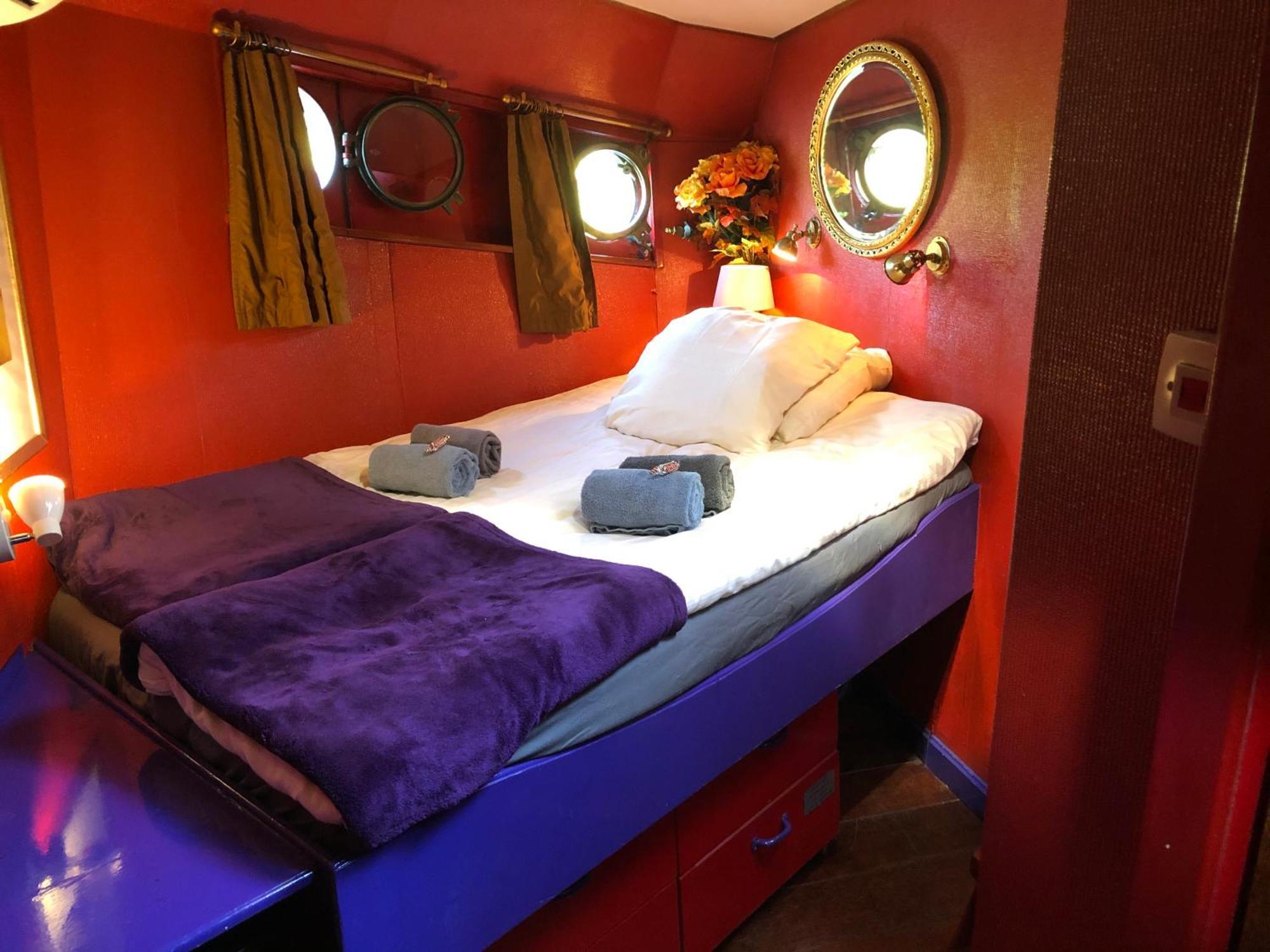 Hotelboot Zwaan *