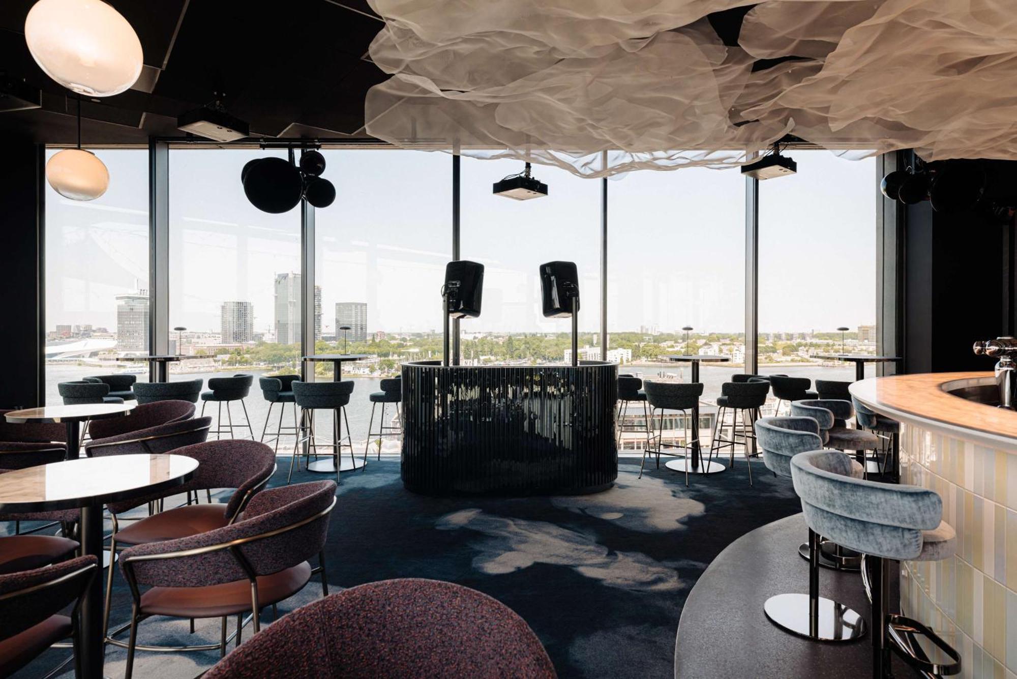 Doubletree By Hilton Centraal Station 4*
